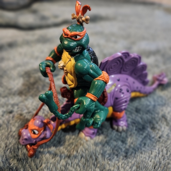 1993 Cave-Turtle Mike with Silly Stegosaurus TMNT